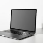 pakowanie laptopa do wysyłki